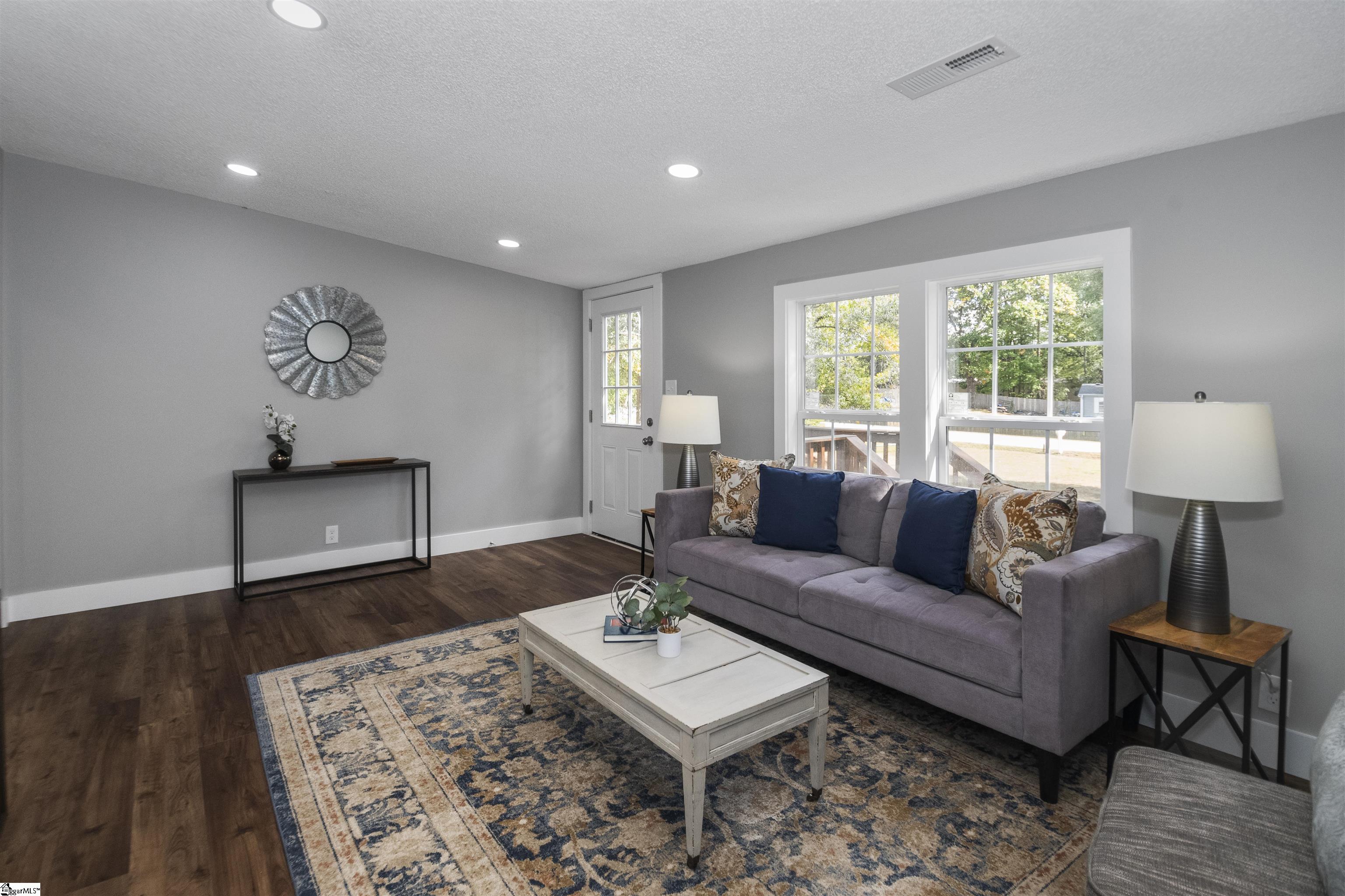 366 Goldsmith Road Simpsonville, SC 29681 - Photo 9 of 36 Gallery Image 9