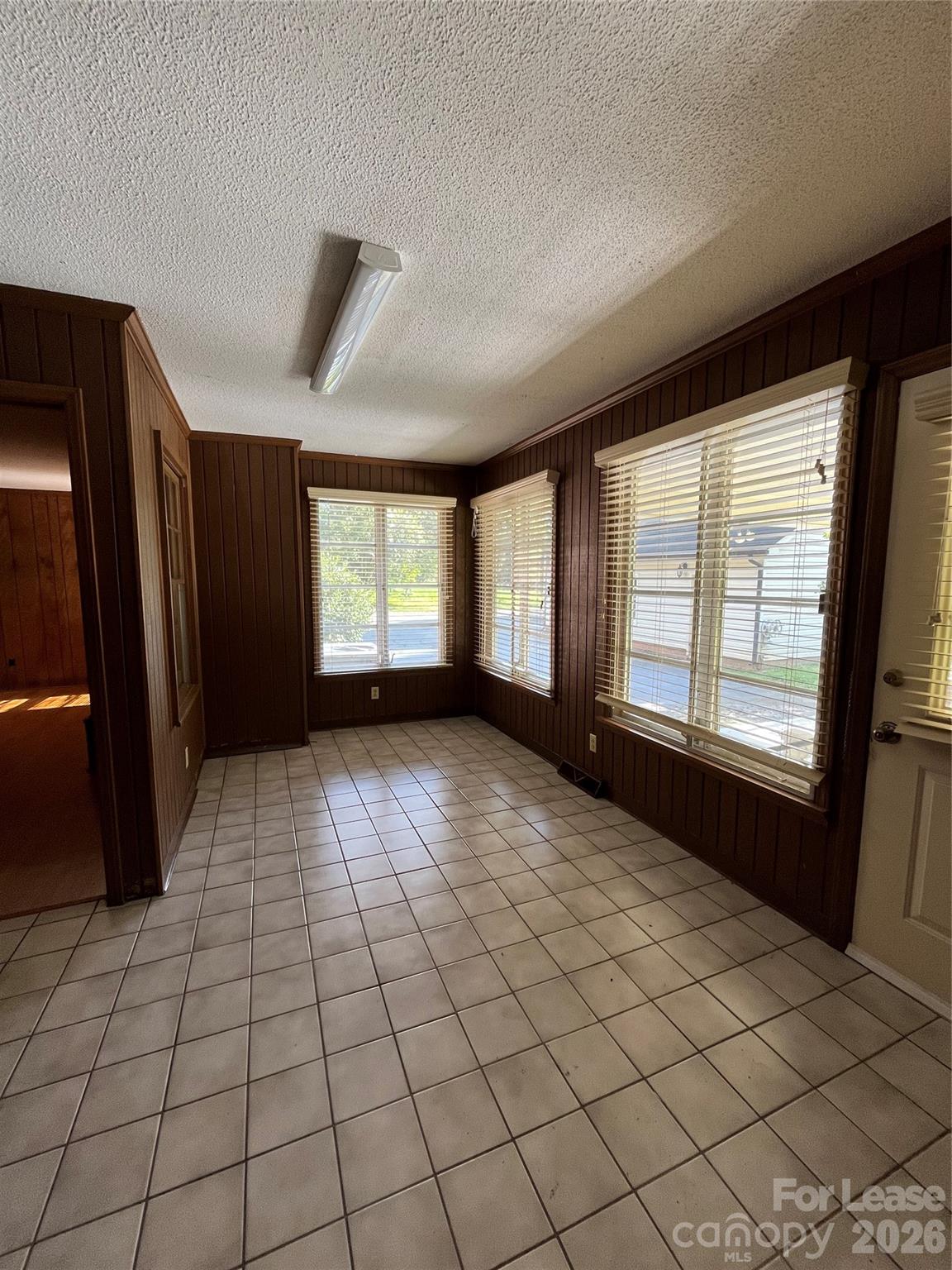 5625 Potter Road Matthews, NC 28104 - Photo 3 of 25 Gallery Image 3