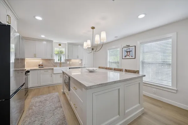 $2,100 | 1410 East 32nd 1/2 Street, Houston, TX 77022