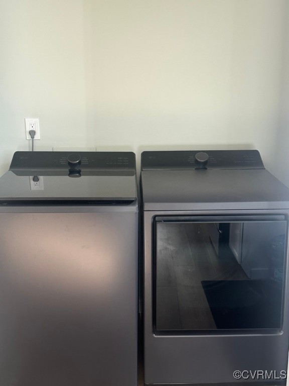 15810 Saddlebrook Road Chesterfield, VA 23838 - Photo 7 of 9 a bathroom with a sink and a mirror