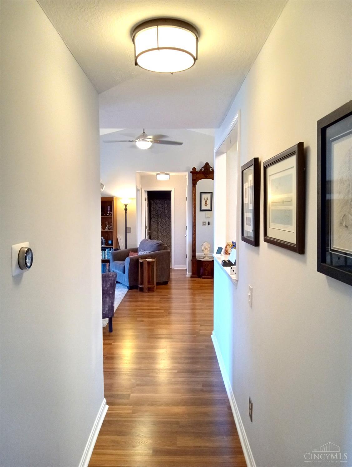 829 Neeb Road, Unit 5 Cincinnati, OH 45233 - Photo 14 of 32 Gallery Image 14