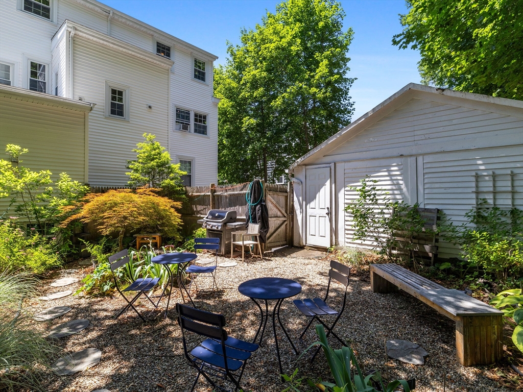 12 Appleby Road, Unit 2L Wellesley, MA 02482 - Photo 19 of 23 Gallery Image 19