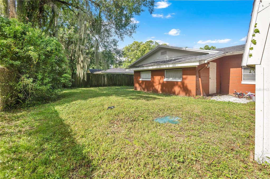 9727 Bear Lake Road Apopka, FL 32703 - Photo 23 of 28