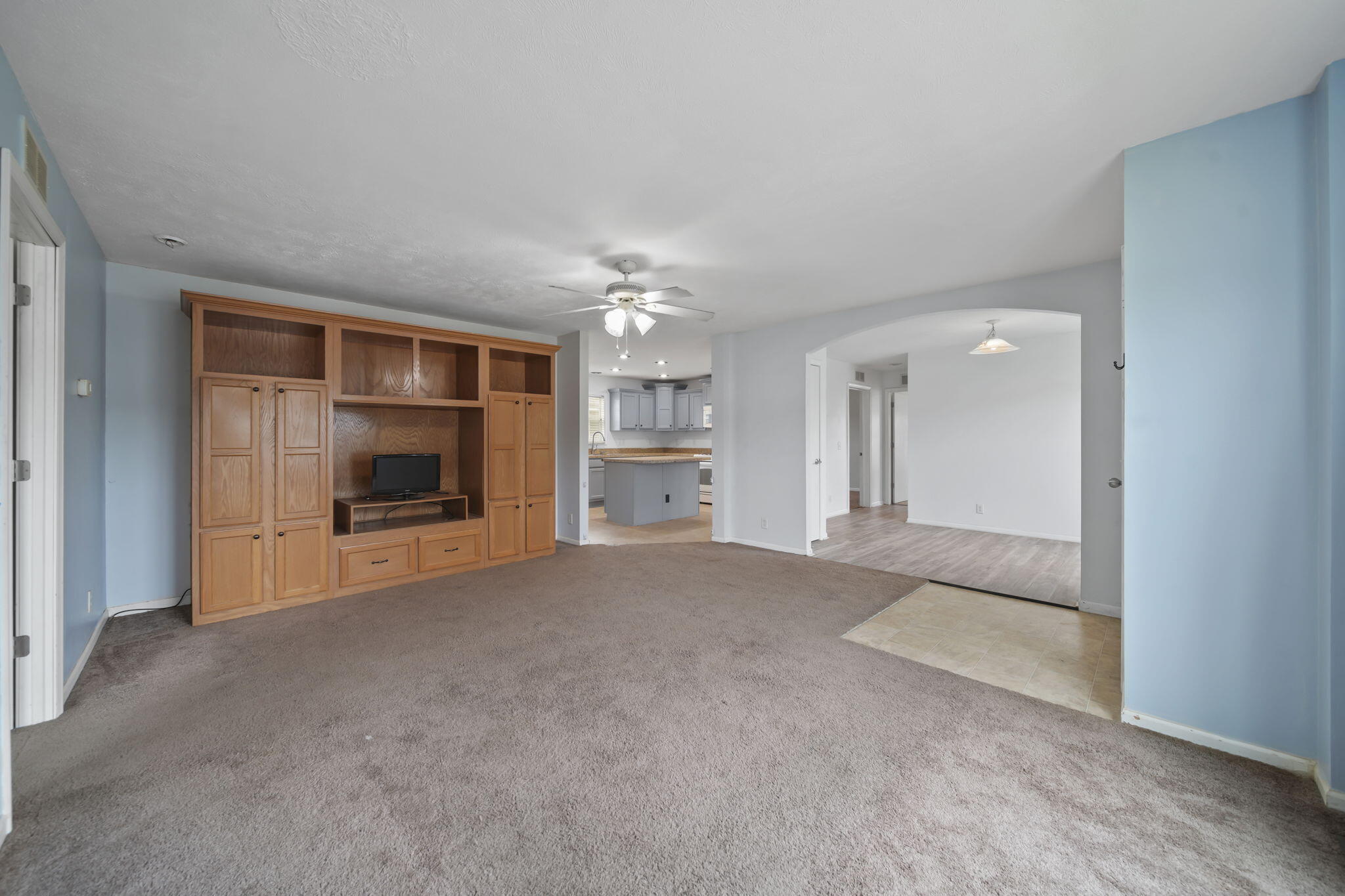 6655 Jackson Road, Unit 722 Ann Arbor, MI 48103 - Photo 5 of 35 5-web-or-mls-DSC03079