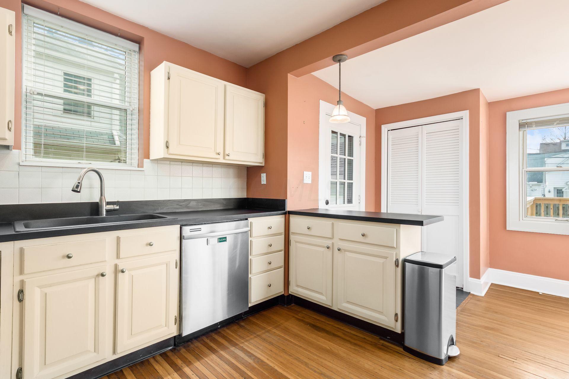 279 Northridge Road Columbus, OH 43214 - Photo 15 of 52 Gallery Image 15