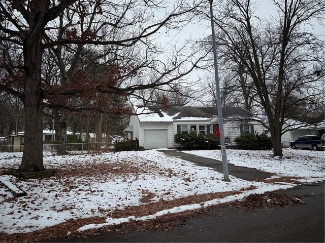 $190,000 | 1403 West 27th Terrace South, Independence, MO 64052