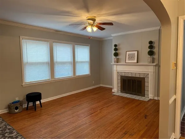 $185,000 | 1403 West 27th Terrace South, Independence, MO 64052