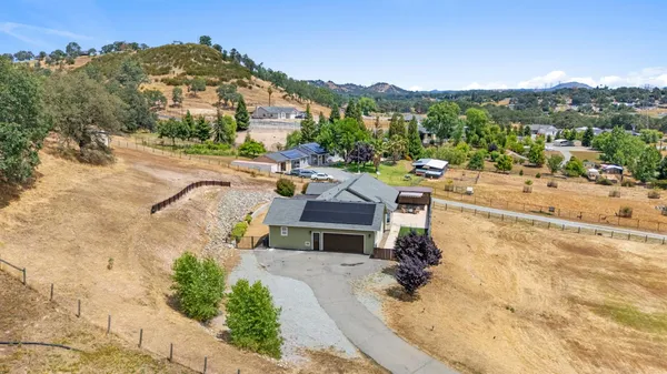 $574,900 | 2496 Danaher Drive, Valley Springs, CA 95252