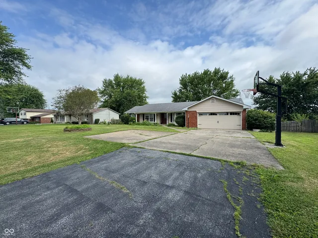 $249,900 | 904 Highway 44, Rushville, IN 46173