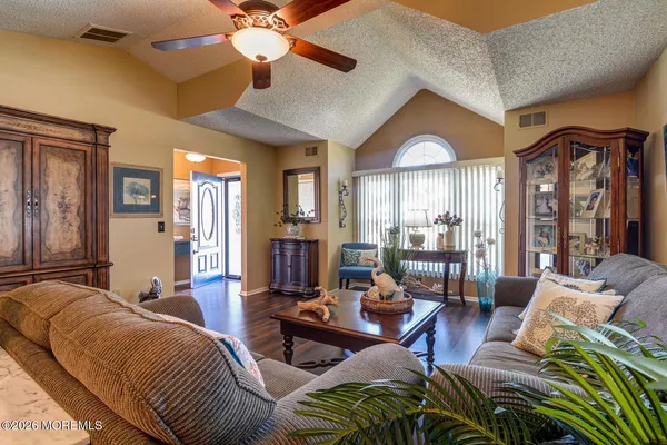 $447,500 | 1671 Lacebark Court, Toms River, NJ 08755