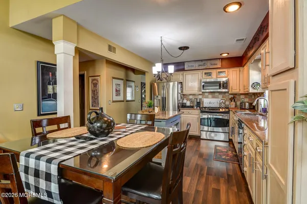 $447,500 | 1671 Lacebark Court, Toms River, NJ 08755