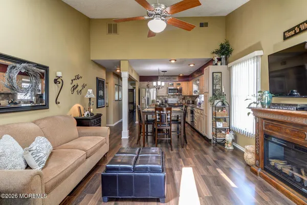 $447,500 | 1671 Lacebark Court, Toms River, NJ 08755