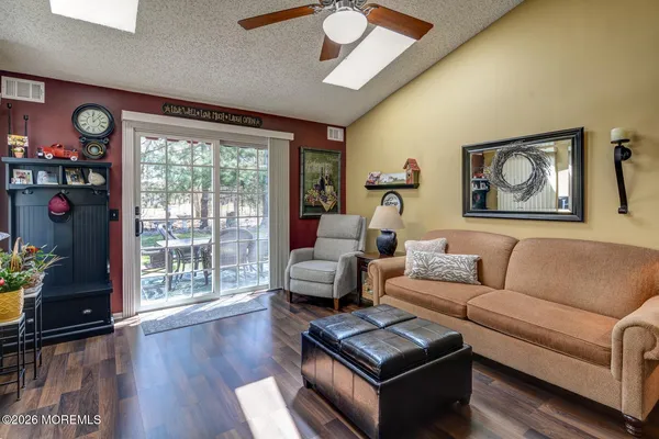 $447,500 | 1671 Lacebark Court, Toms River, NJ 08755