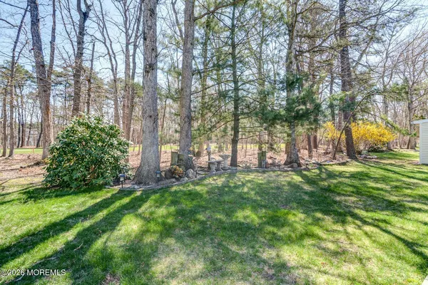 $447,500 | 1671 Lacebark Court, Toms River, NJ 08755