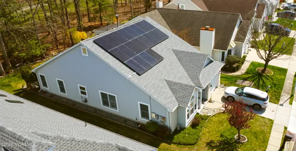 $447,500 | 1671 Lacebark Court, Toms River, NJ 08755
