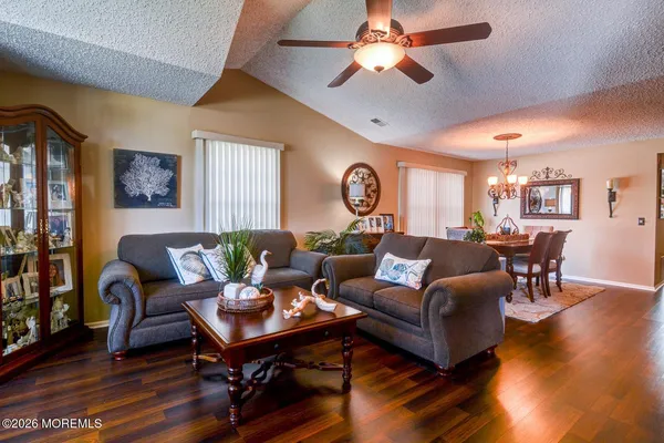 $447,500 | 1671 Lacebark Court, Toms River, NJ 08755