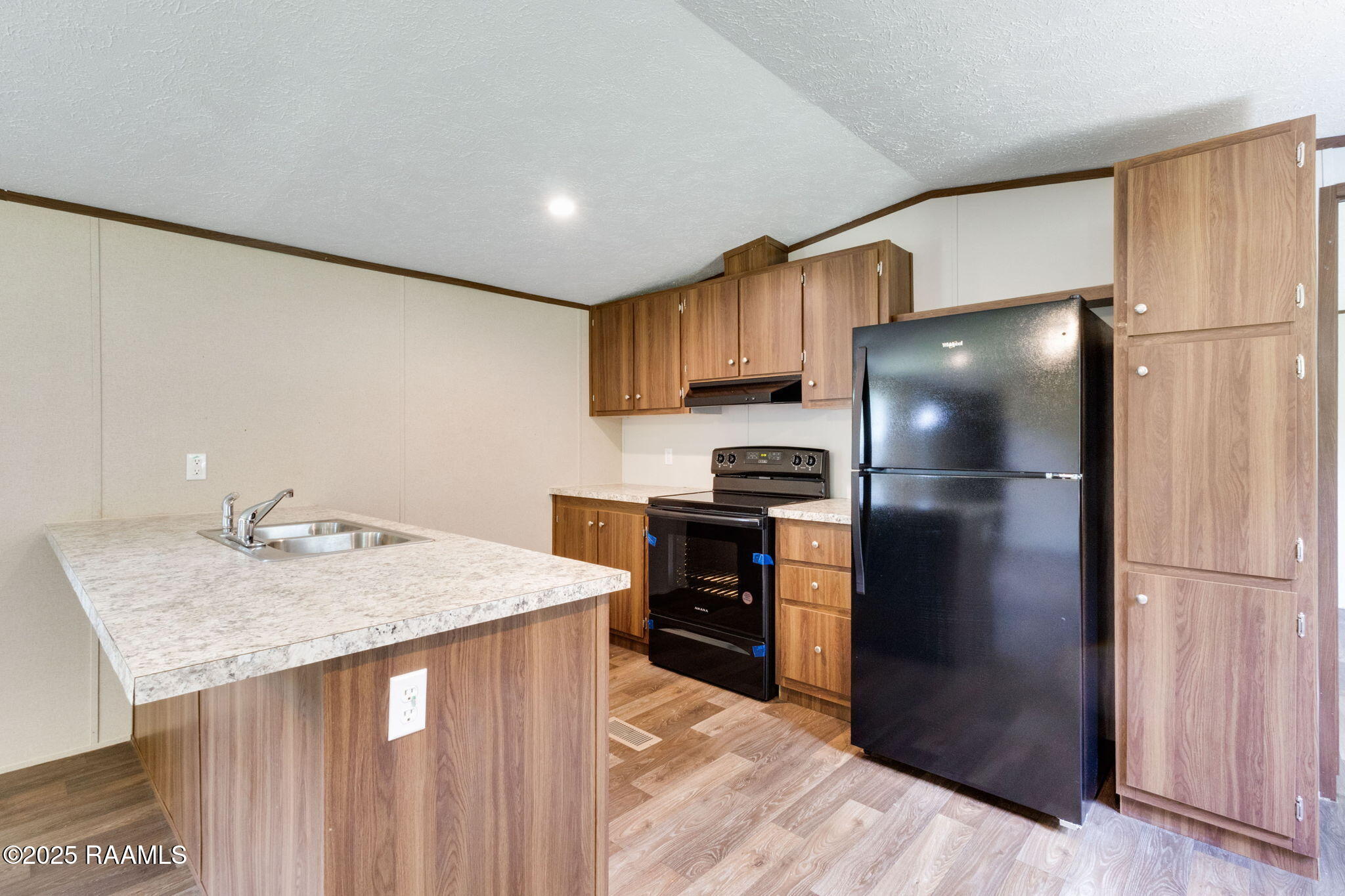182 Talisman Street Opelousas, LA 70570 - Photo 5 of 18 Kitchen
