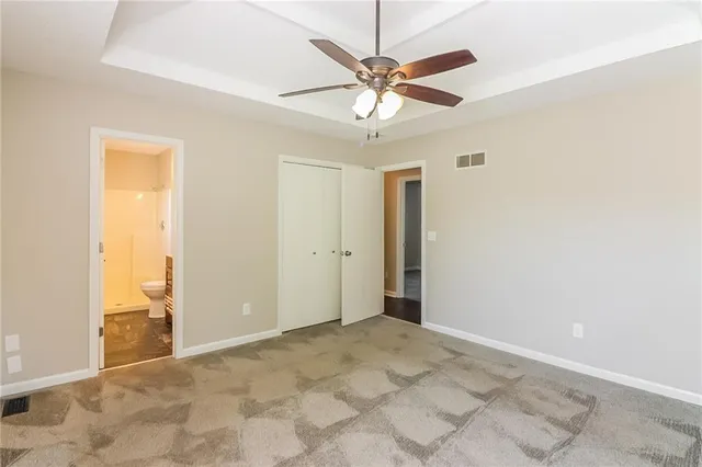 $2,250 | 411 Allendale Court, Greenwood, MO 64034