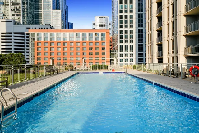 $295,000 | 1250 South Michigan Avenue, Unit 1708, Chicago, IL 60605