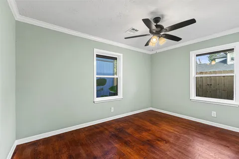 $558,000 | 5402 Libbey Drive, Houston, TX 77092