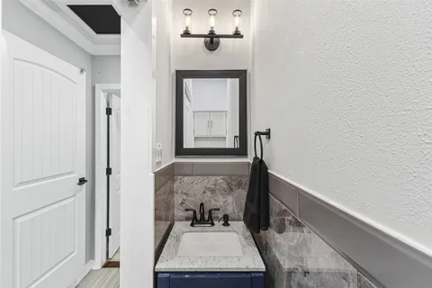 $558,000 | 5402 Libbey Drive, Houston, TX 77092