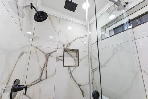 $558,000 | 5402 Libbey Drive, Houston, TX 77092