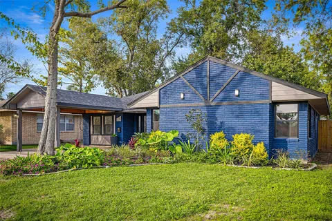 $558,000 | 5402 Libbey Drive, Houston, TX 77092