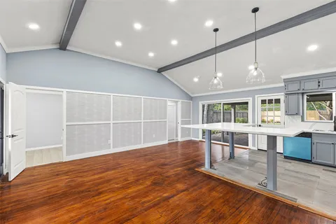 $558,000 | 5402 Libbey Drive, Houston, TX 77092