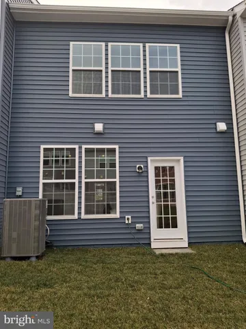 $1,995 | 612 Slick Terrace, Martinsburg, WV 25403