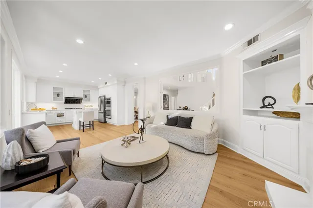 $2,898,888 | 32 Silveroak, Irvine, CA 92620