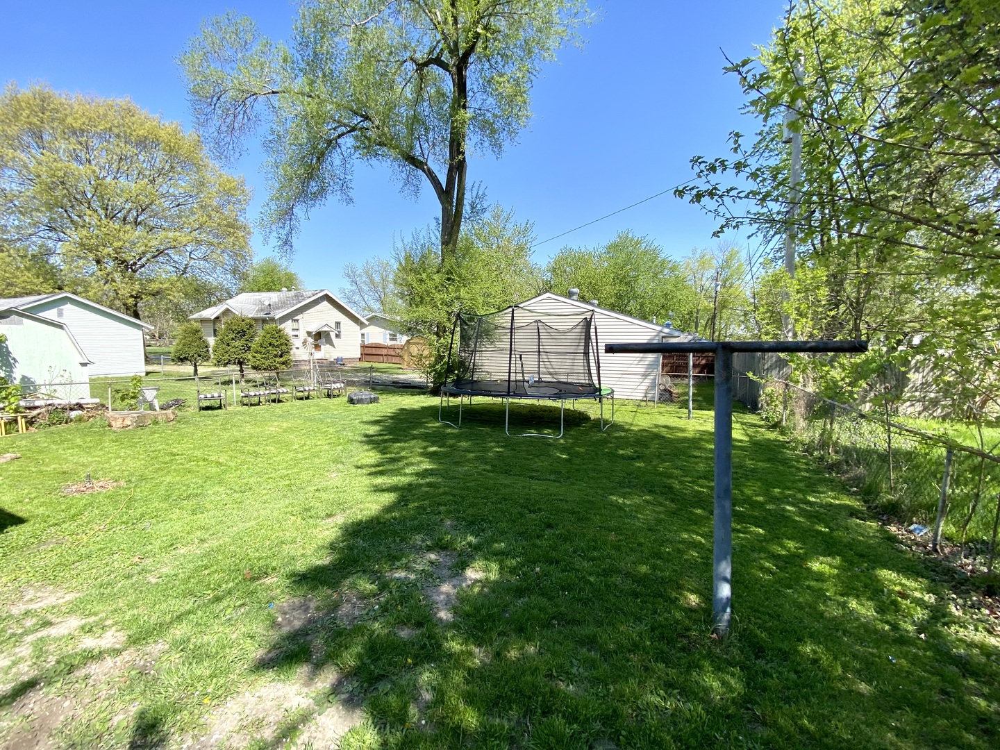 1124 West Cushing Street Decatur, IL 62526 - Photo 29 of 31 a view of house with backyard and garden