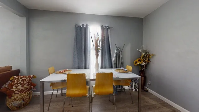 $89,900 | 1124 West Cushing Street, Decatur, IL 62526