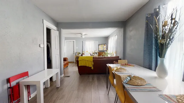 $89,900 | 1124 West Cushing Street, Decatur, IL 62526