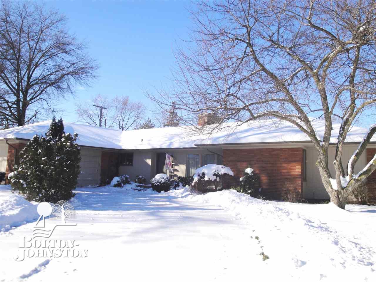 411 Barclay Road Grosse Pointe Farms, MI 48236 - Photo 1 of 46