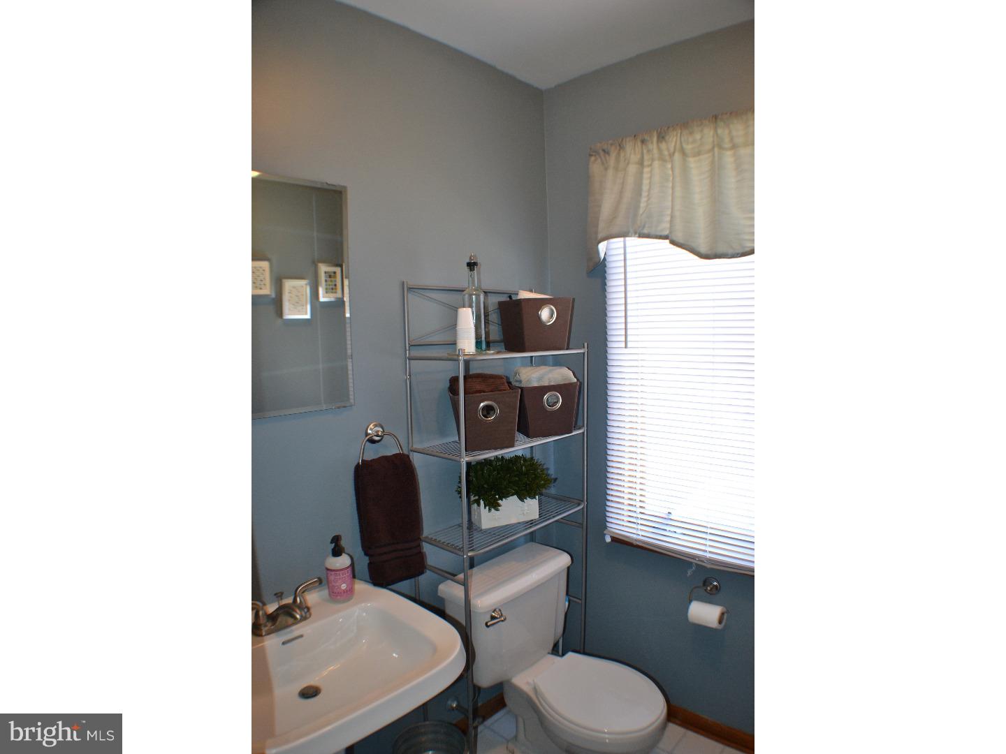 8816 Ridge Avenue, Unit 19 Philadelphia, PA 19128 - Photo 11 of 25 Half Bath