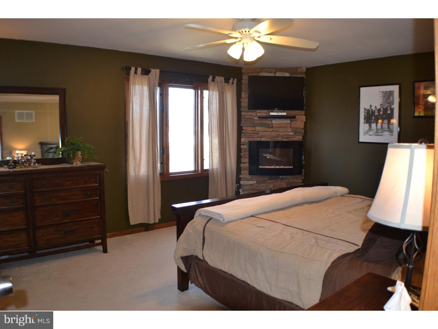 8816 Ridge Avenue, Unit 19 Philadelphia, PA 19128 - Photo 12 of 25 Master Bedroom