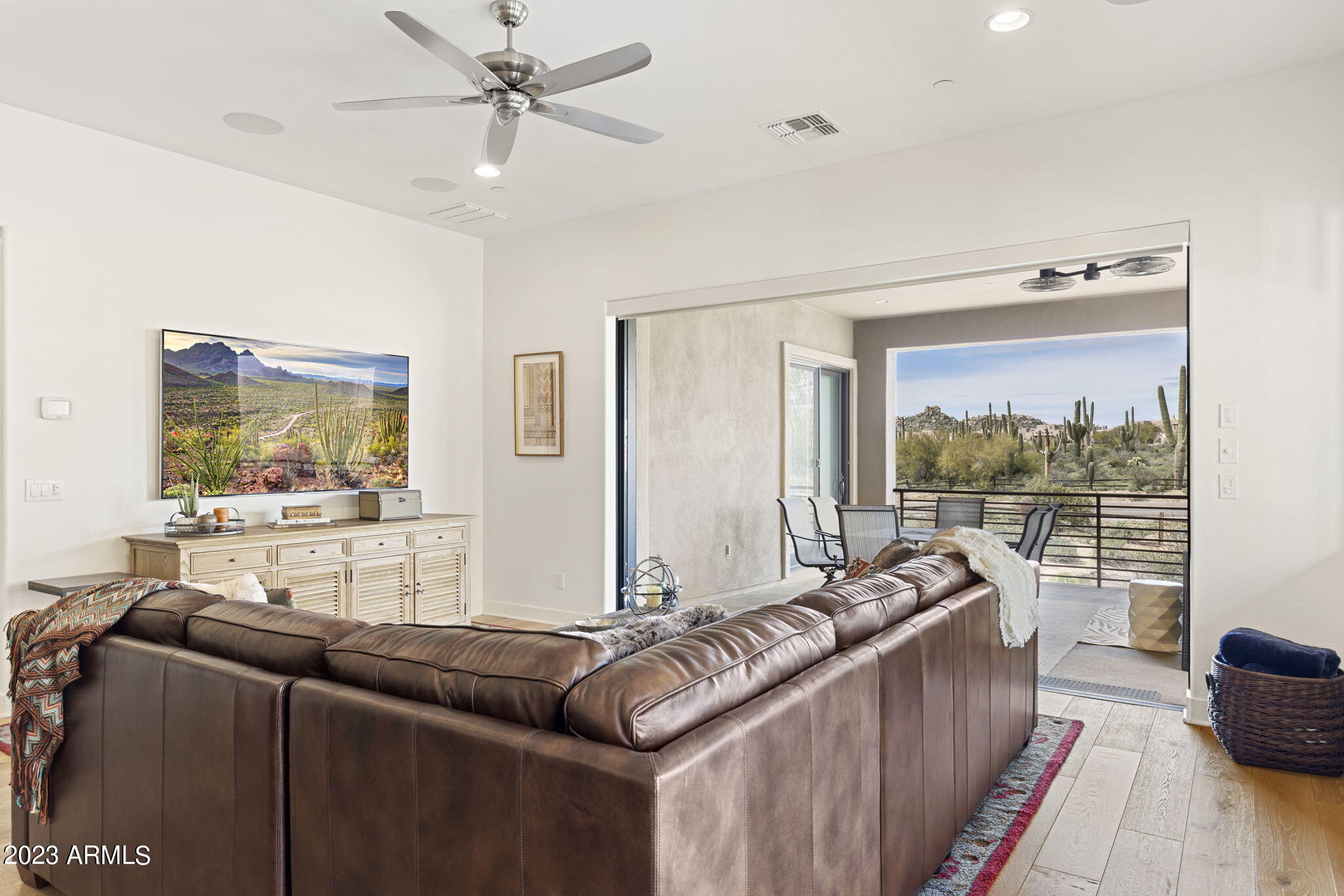 27000 North Alma School Parkway, Unit 2006 Scottsdale, AZ 85262 - Photo 14 of 43 Living Room
