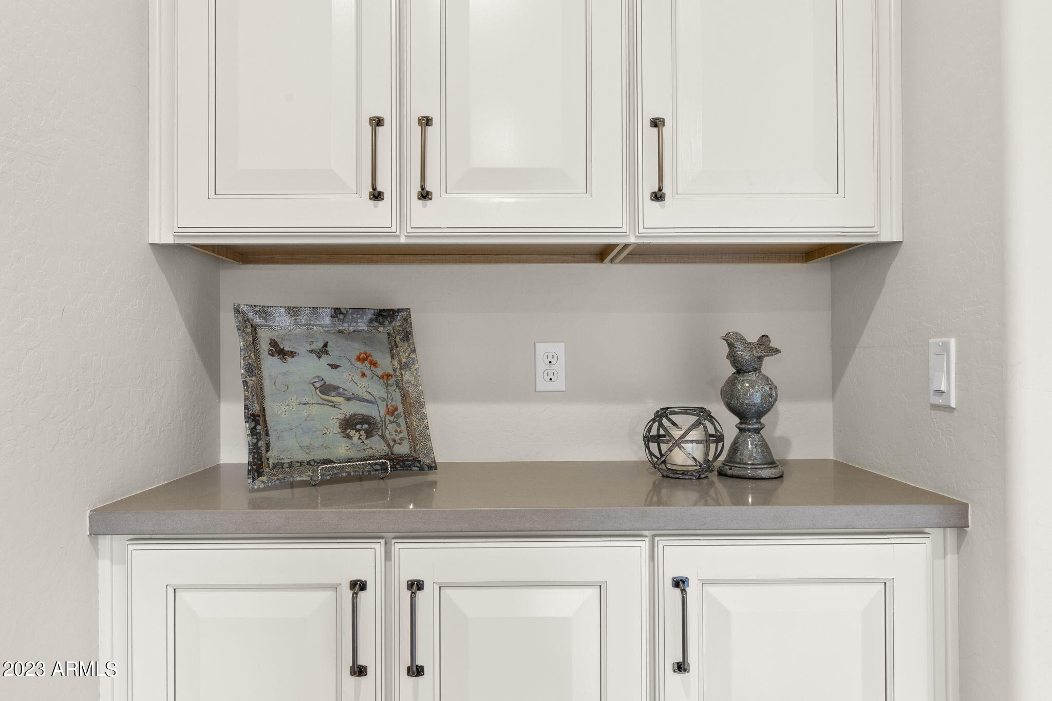 27000 North Alma School Parkway, Unit 2006 Scottsdale, AZ 85262 - Photo 26 of 43 Extra linen storage