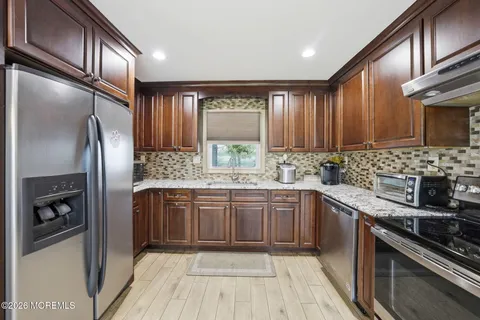 $675,000 | 234 Lloyd Road, Aberdeen, NJ 07747