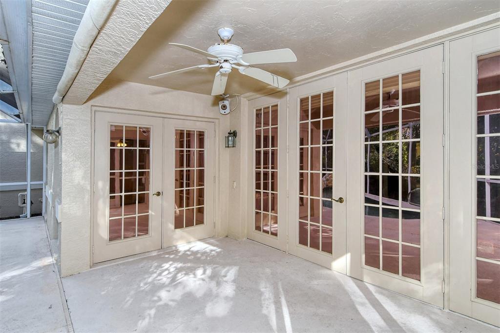 455 Oak Point Road Osprey, FL 34229 - Photo 11 of 64 Gallery Image 11
