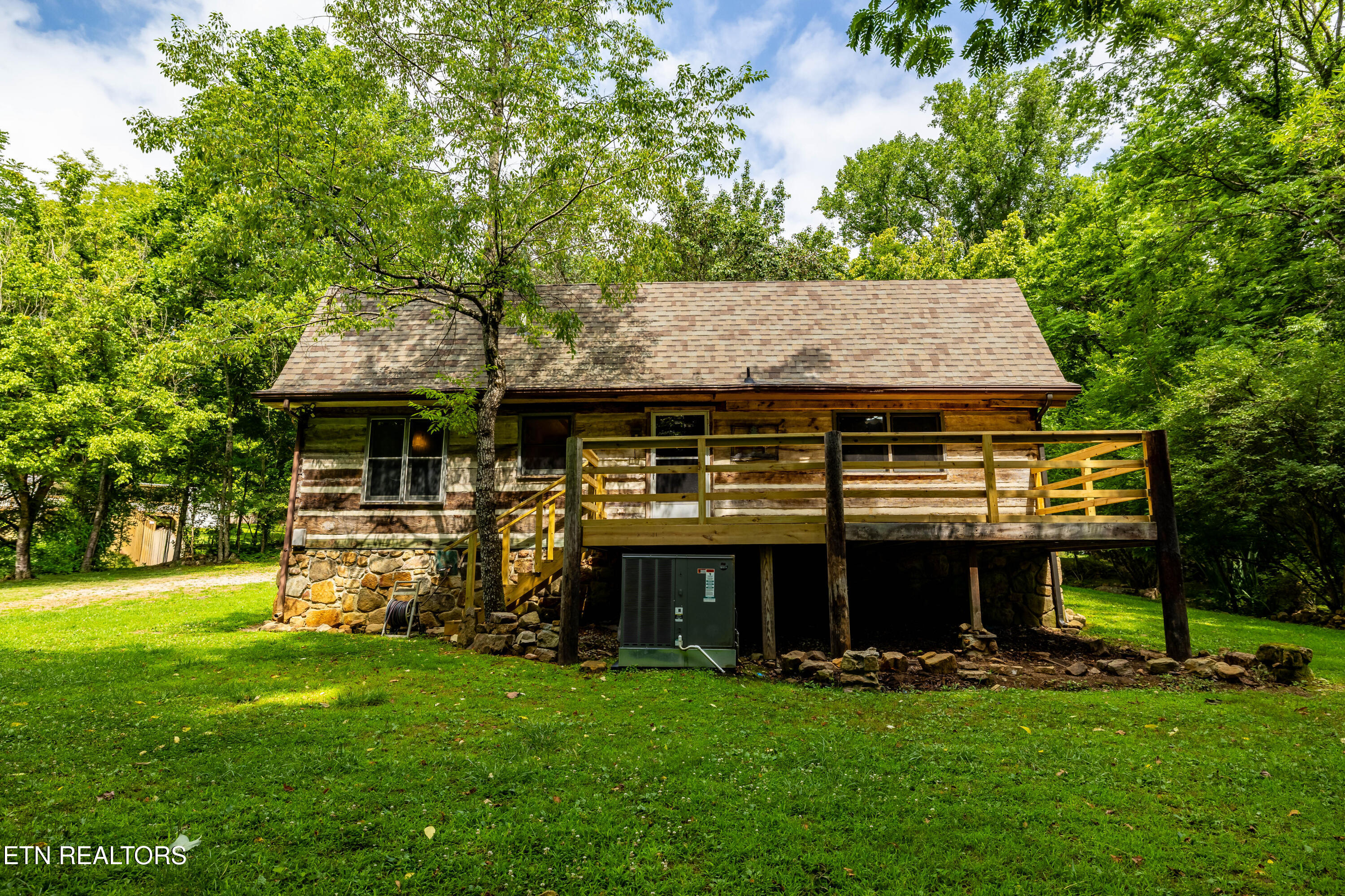 143 Old Cove Road Walland, TN 37886 - Photo 42 of 49 Rear view