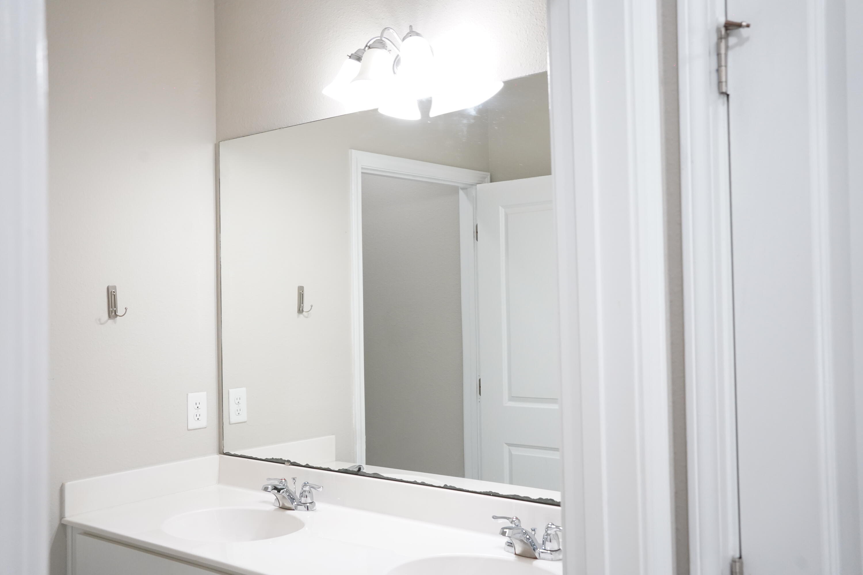 855 Sycamore Way Orange Park, FL 32073 - Photo 63 of 79 DSC03353
