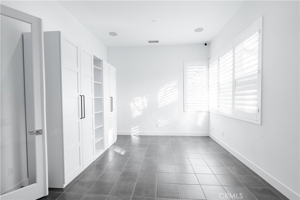 20043 Mersey Lane Porter Ranch, CA 91326 - Photo 21 of 68