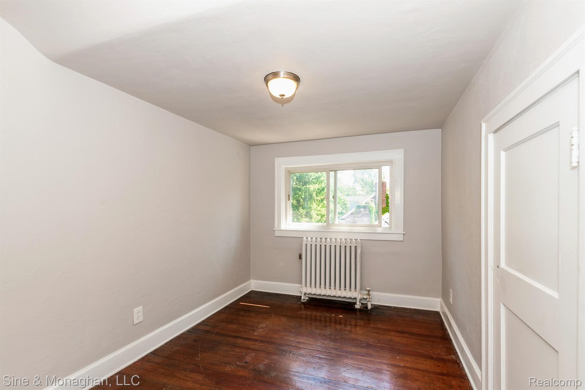 77 Moross Road Grosse Pointe, MI 48236 - Photo 26 of 28 DSC_4310.jpg