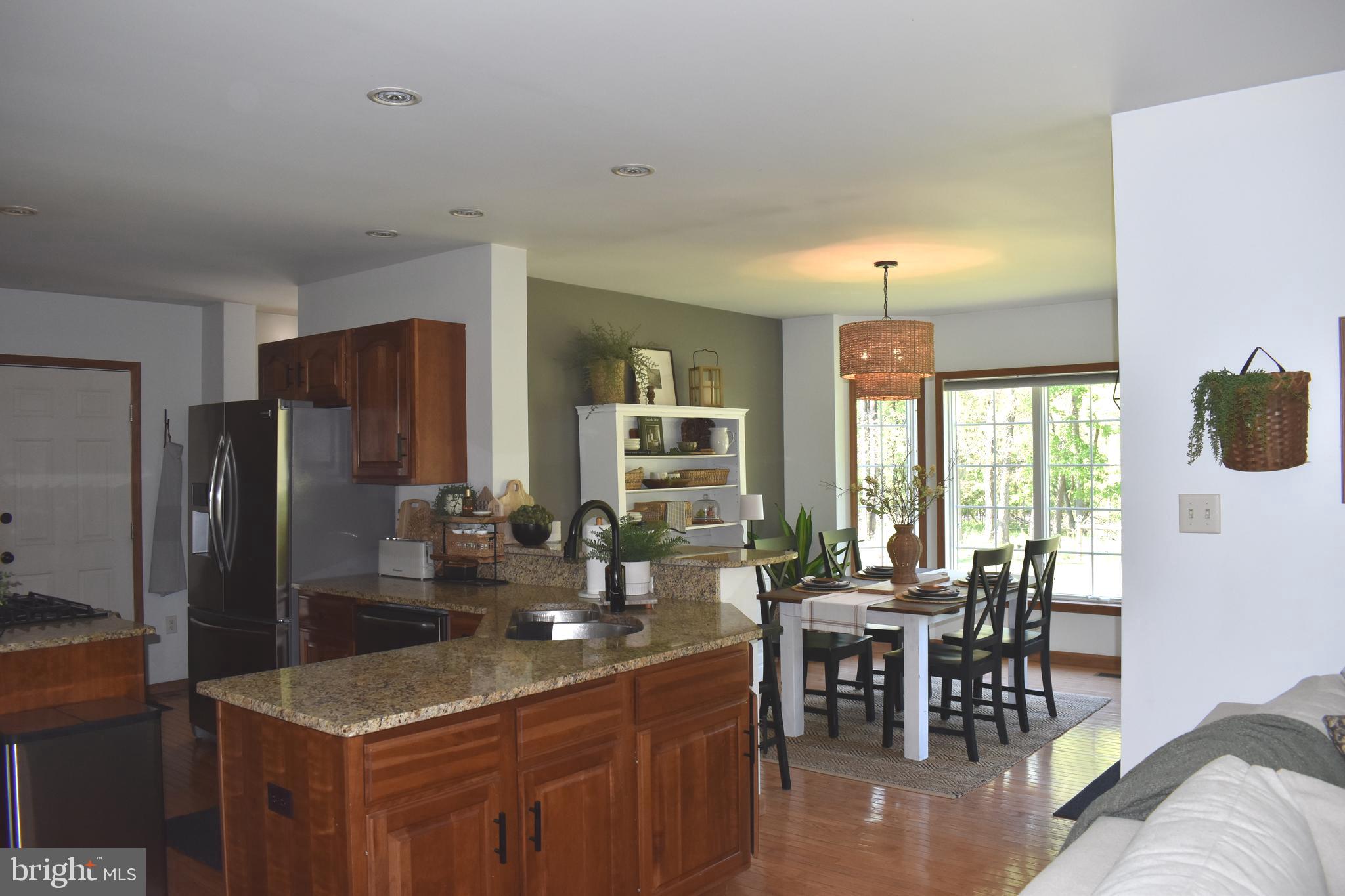 16621 Lappans Road Williamsport, MD 21795 - Photo 29 of 84 Kitchen is open to the breakfast area
