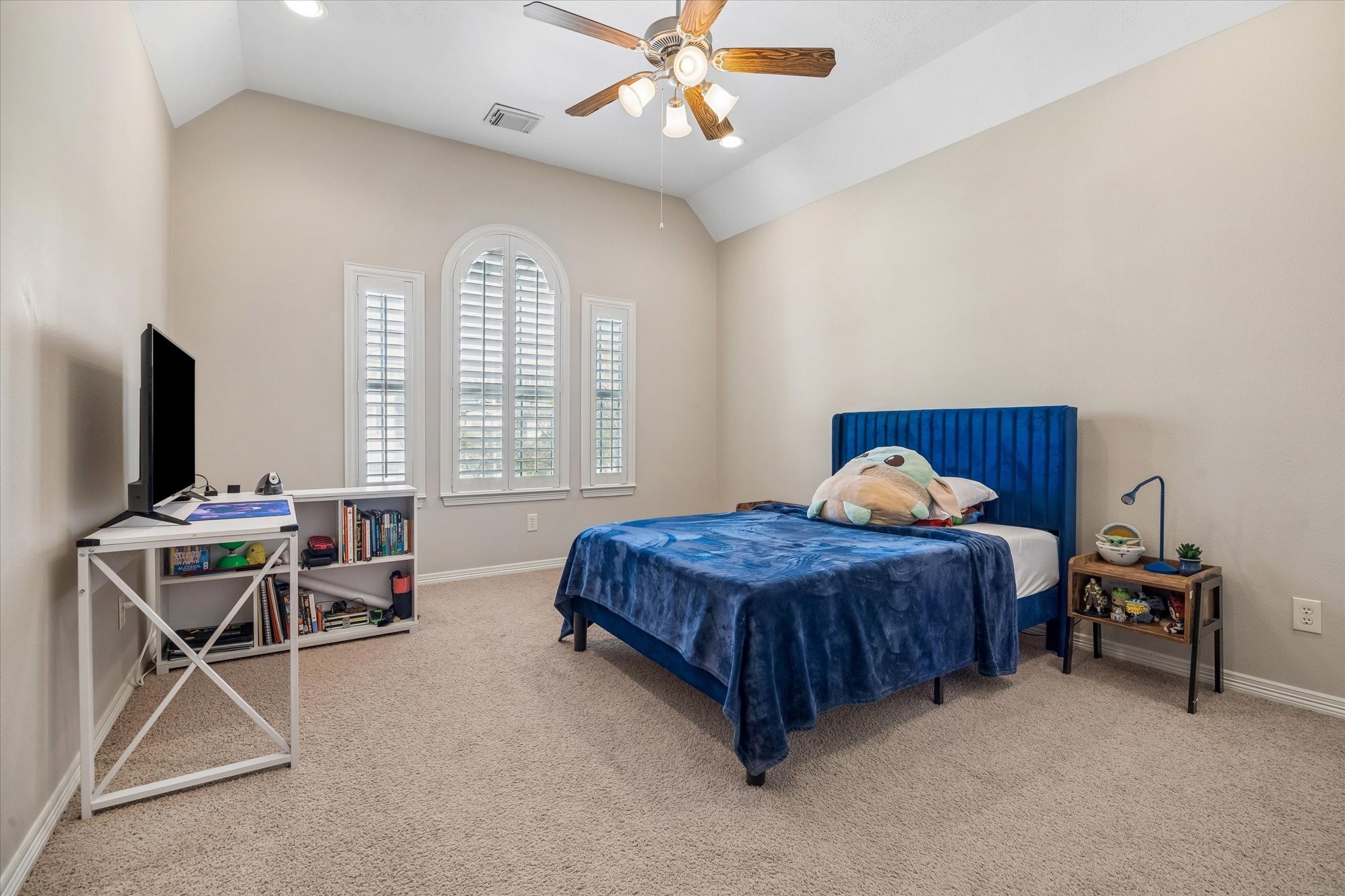4123 Childress Street, Unit A Houston, TX 77005 - Photo 13 of 18 Secondary bedroom