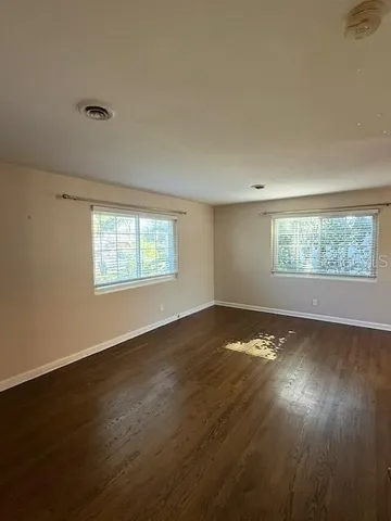 $2,100 | 736 Essex Place, Orlando, FL 32803