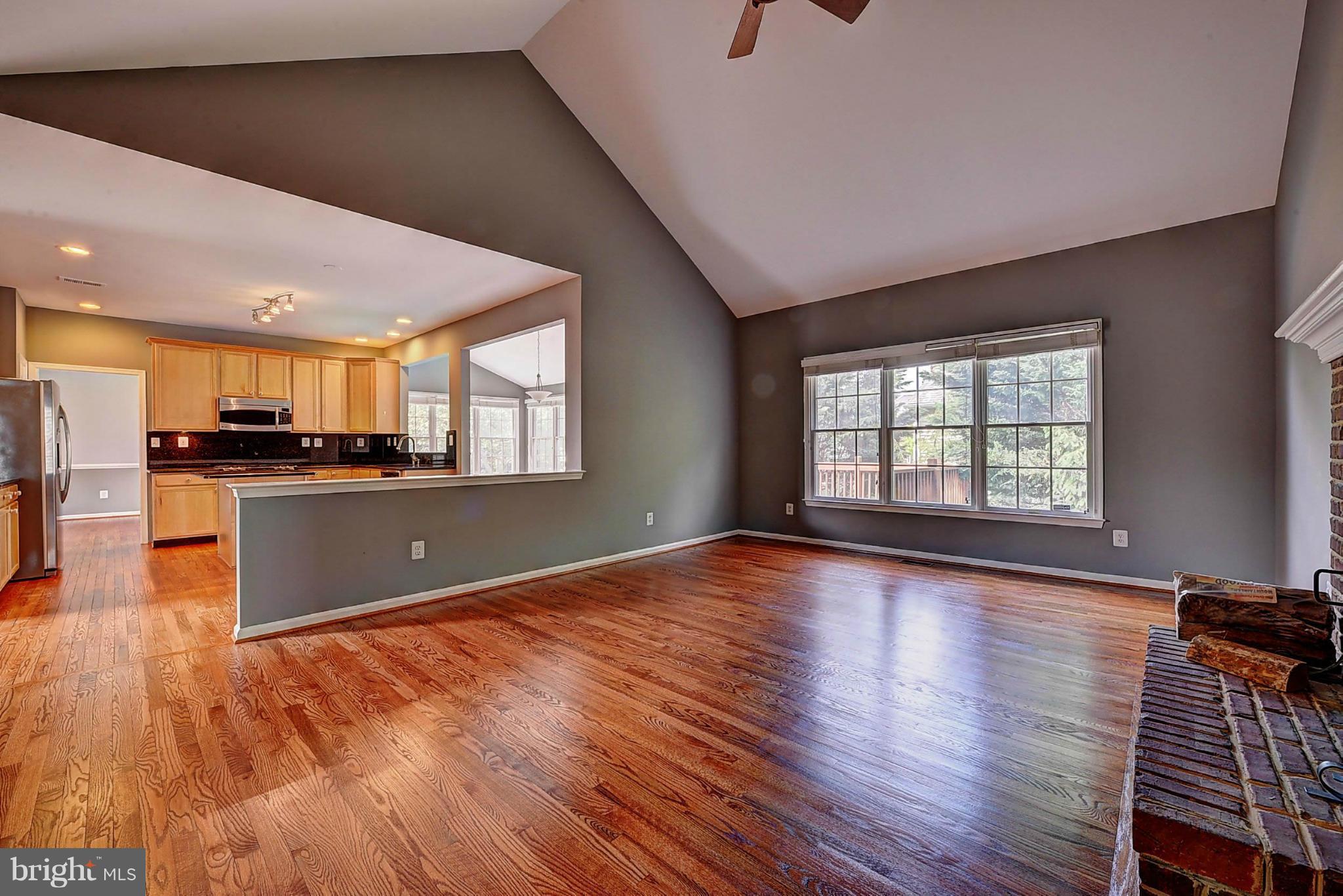10840 Welbury Court Reston, VA 20194 - Photo 16 of 30 Family Room