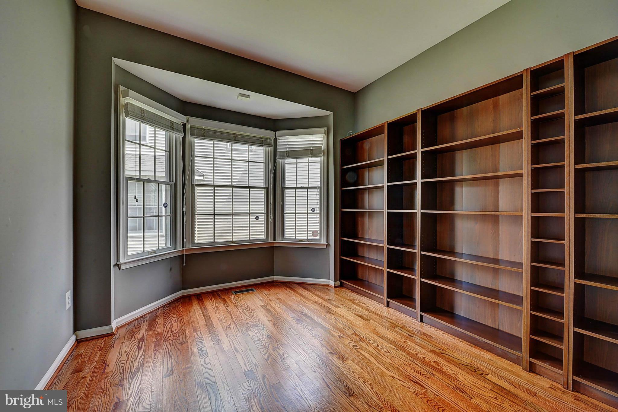 10840 Welbury Court Reston, VA 20194 - Photo 18 of 30 Interior (General)