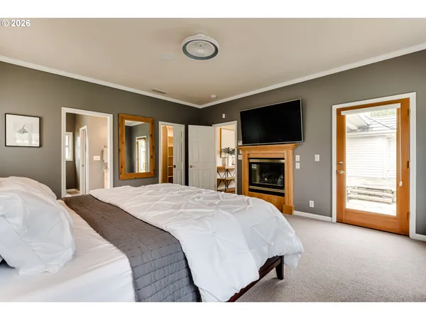 $959,000 | 3247 Lakeside Drive, Eugene, OR 97401